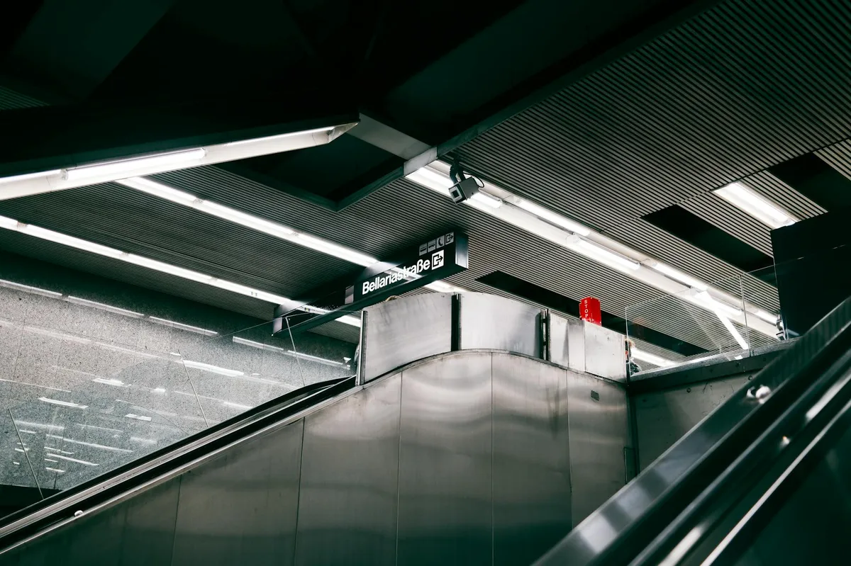 Titelbild - Dein Weg zur Arbeit ist dein Problem – auch wenn die BVG streikt